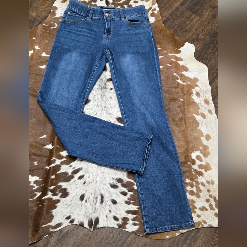 Elegant Indigo Boot Cut Jeans